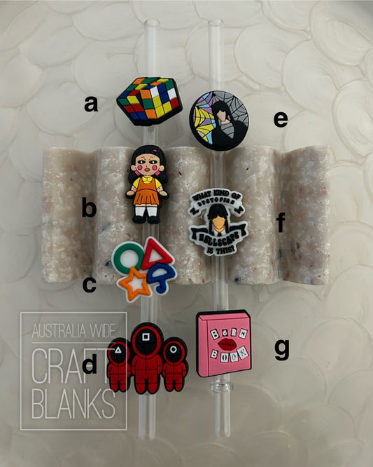 Straw Charms #28