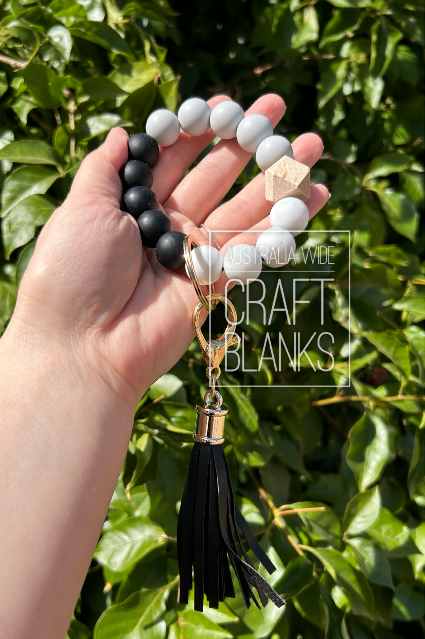 Keyring - Silicone bead wristlet w/ faux leather tassel NO DISC