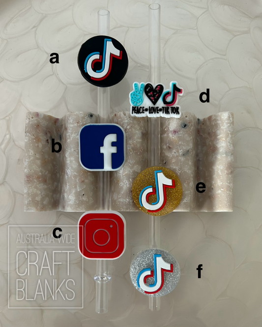 Straw Charms #14