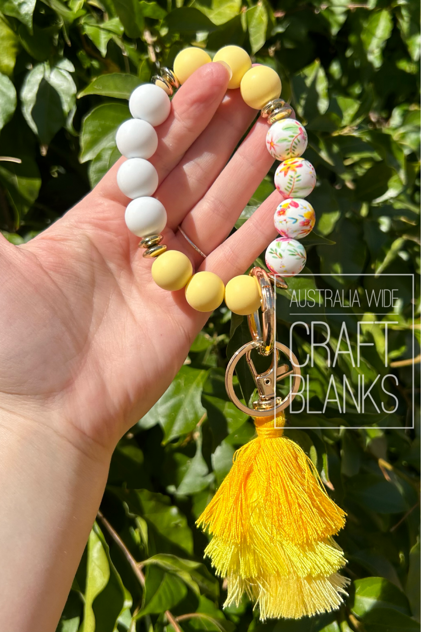 Keyring - Silicone bead Floral style wristlet w/ tassle