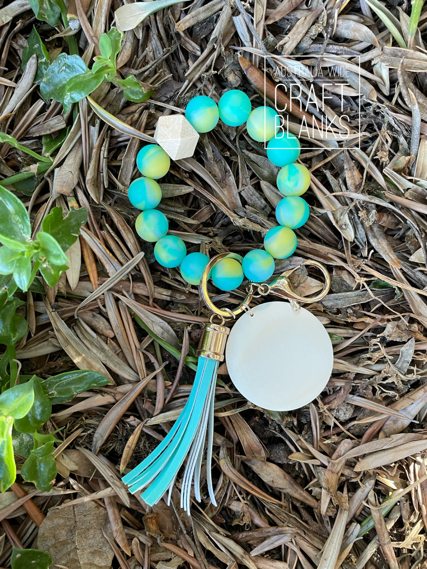 Keyring - Marbled silicone bead wristlet w/wood disc